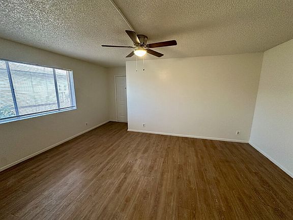 3rd image of 6746 E Dallas St