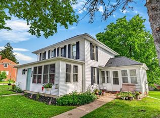 218 6th Ave, New Glarus, WI 53574