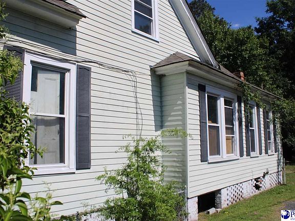 2nd image of 383 W Broad St