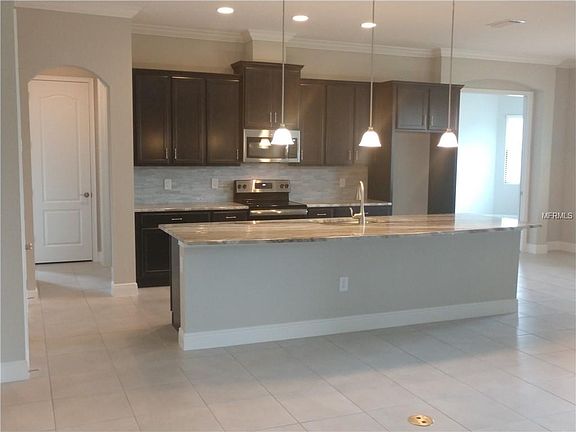4th image of 4931 Lago Vista Cir