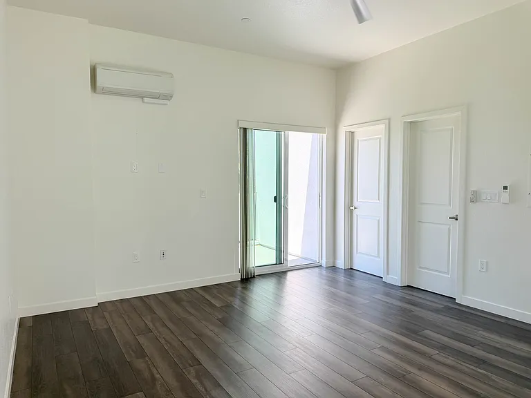 3778 Park Blvd #6 — Photo 17