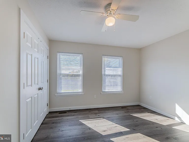 525 Gray Ave #2 — Photo 25