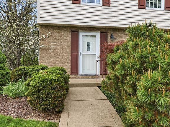 2nd image of 113 N Harleston Dr