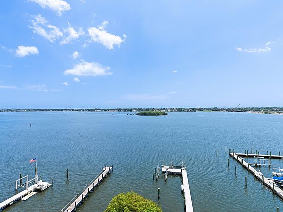 5th image of 3611 S Flagler Dr APT 6