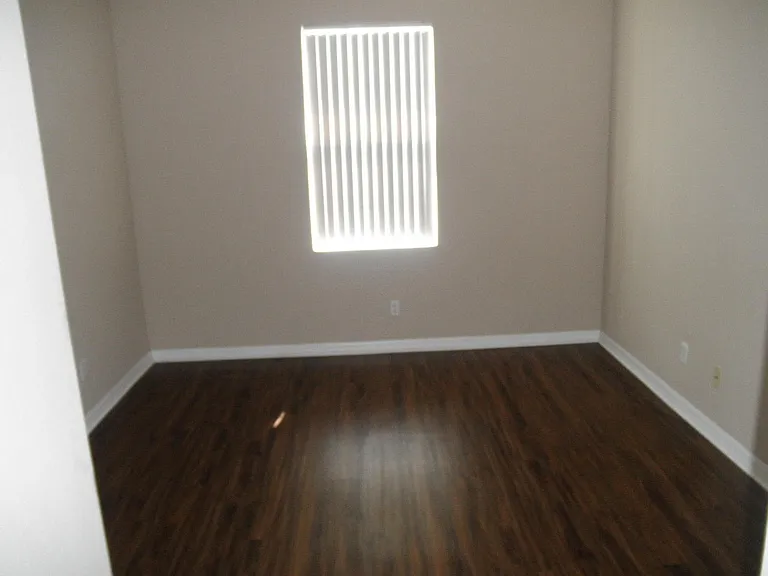 894 Pipers Cay Dr — Photo 8