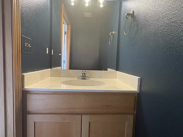 450 Midway Rd #15 — Photo 22
