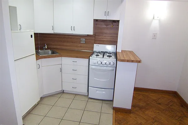 Rented by Susan Finkel, LREB | media 20