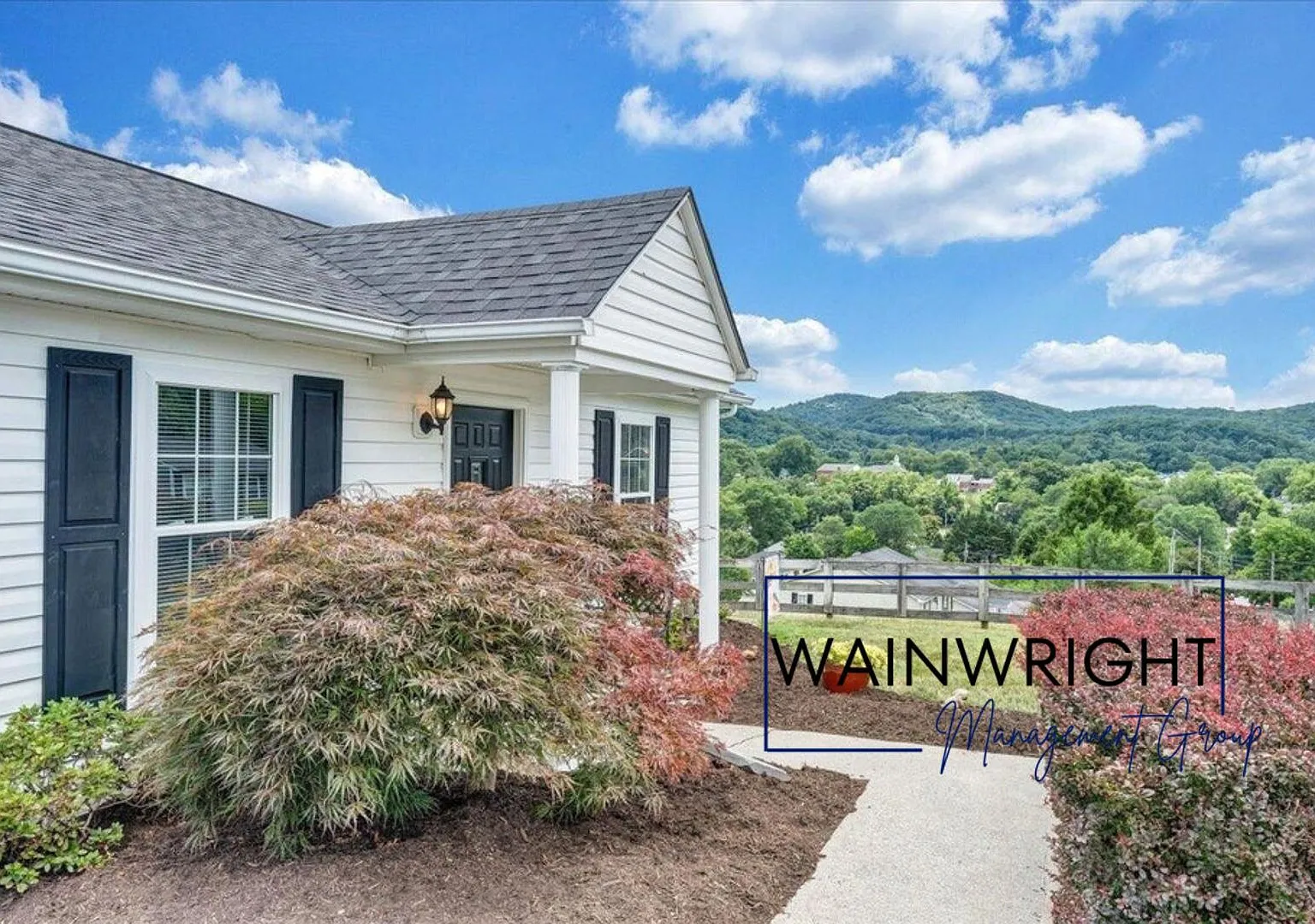 Charming One Level Living — Photo 2