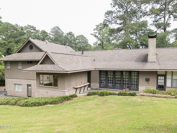 4th image of 1794 Lincoln Cir