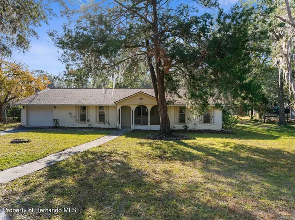 33288 Ridge Manor Blvd, Dade City, FL 33523