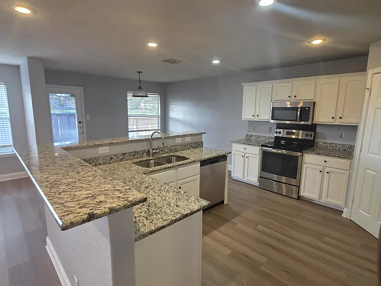7119 Capricorn Way — Photo 7