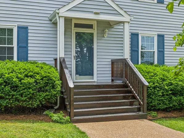 838 Hillside Dr, Springfield, TN 37172