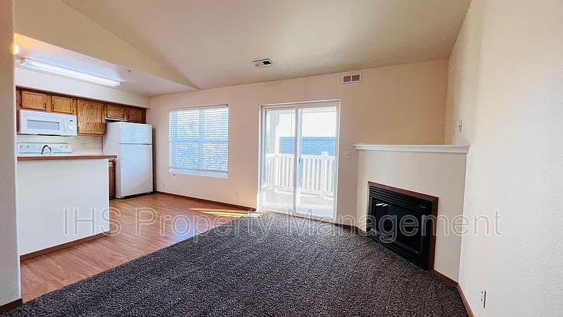 6305 Chapel Hill Blvd — Photo 2