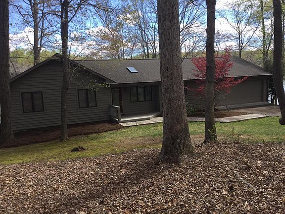 2nd image of 152 Leeward Dr