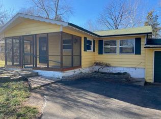 14201 W Sunrise Lake Dr, De Soto, MO 63020