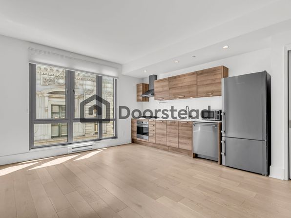 1075 Market St #511