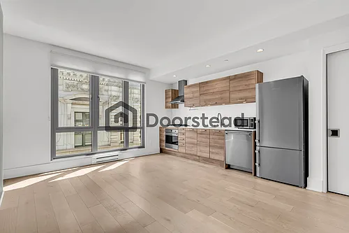 1075 Market St Photo 1