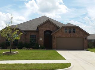 844 Peach Ln, Burleson, TX 76028