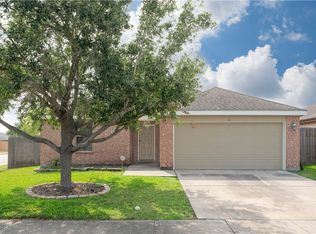 6803 Fox Hill Dr, Corpus Christi, TX 78413