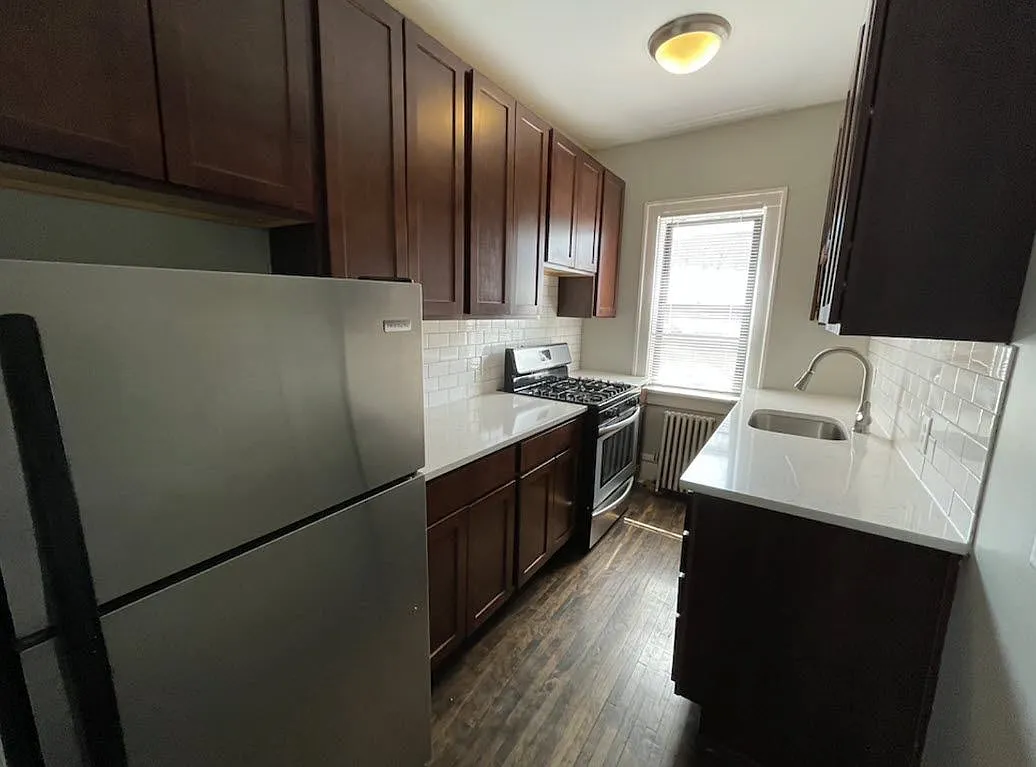 15 West 22nd Street — Photo 2