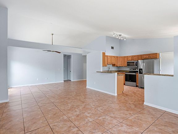 4th image of 7955 Ridgewood Drive