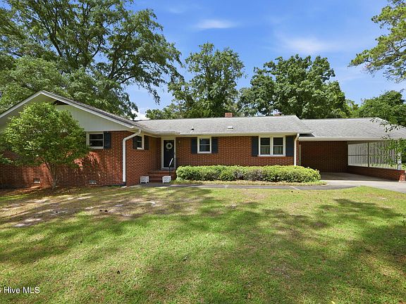 3rd image of 3030 Fairway Road