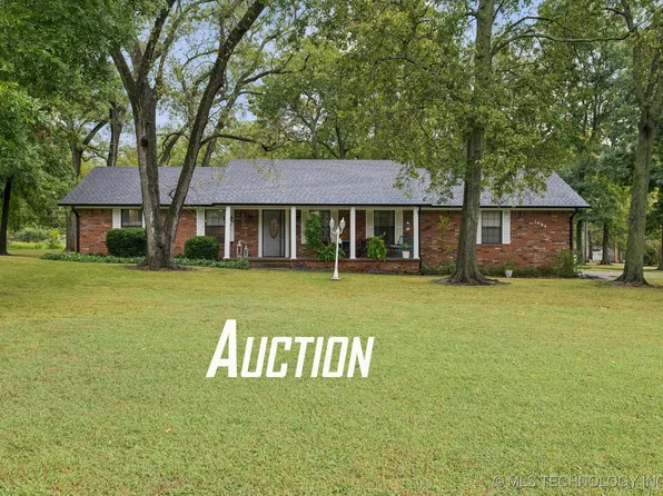 1404 N Hopi St, Chouteau, OK 74337