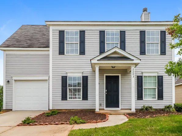 2203 Pimpernel Rd, Charlotte, NC 28213