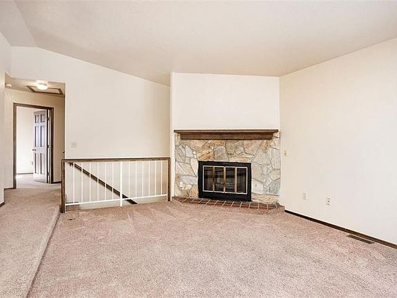 4th image of 2222 Myrtle Dr