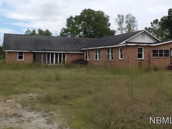 3222sqf Brick Ranch House