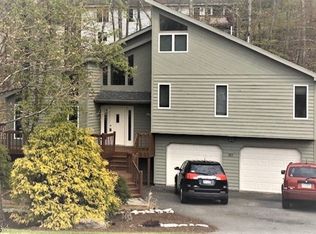 577 Eagle Dr, East Stroudsburg, PA 18302