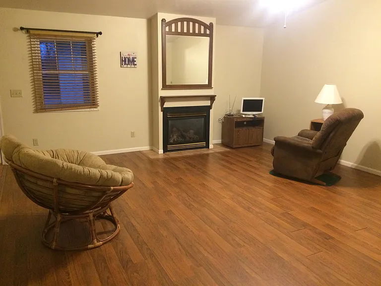2514 Grand Ave — Photo 6