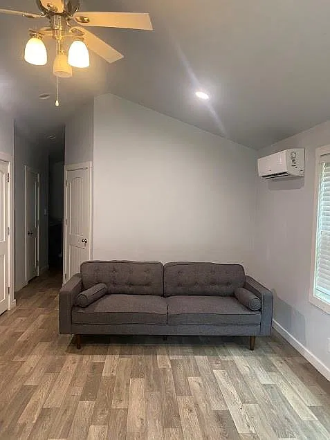 2 bed, 1.0 bath, 630 sqft, $1,099 — Photo 4
