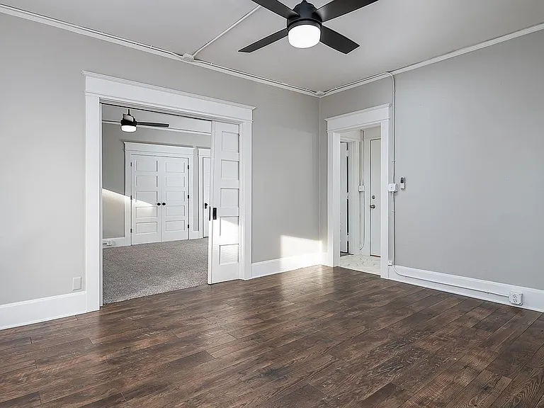 Elegant Renovation! HUGE 1 Bed 1 Bath Available Now! — Photo 9