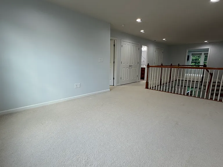 281 Sterling Dr — Photo 29