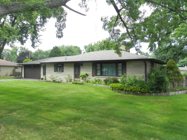 155 Jamesway, Benton Harbor, MI 49022