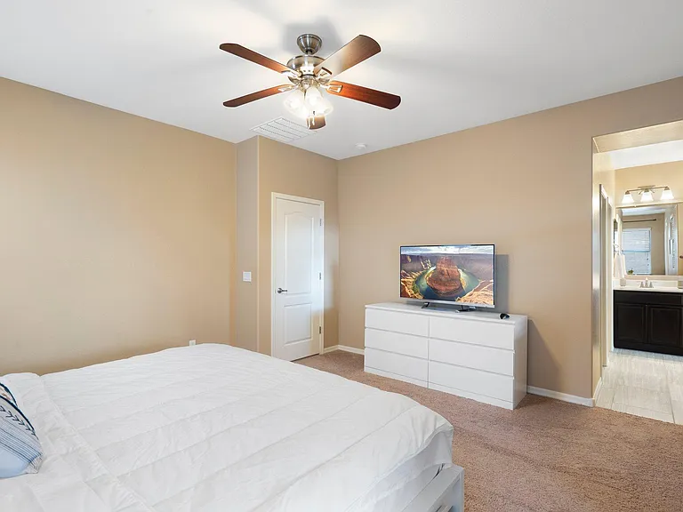 9122 W Coolbrook Ave — Photo 21