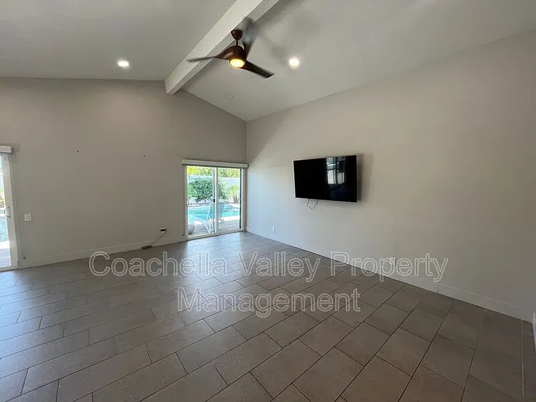 835 S Nueva Vista Dr — Photo 31