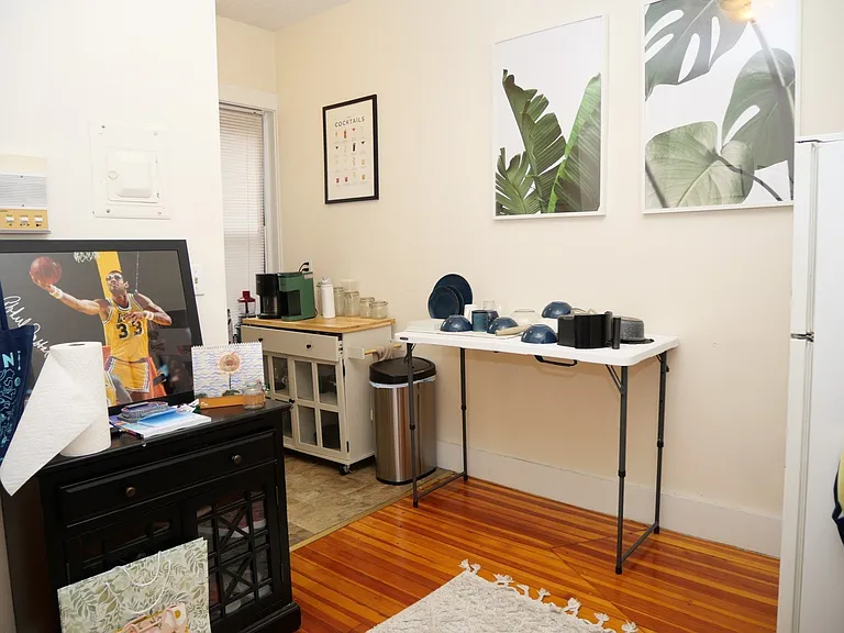 1385 Beacon St #15 — Photo 5