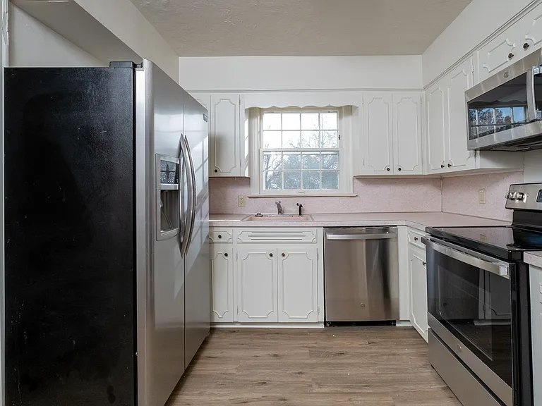 505 Skyline Dr — Photo 22