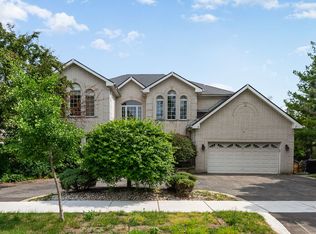 201 E White Oak St, Arlington Heights, IL 60005