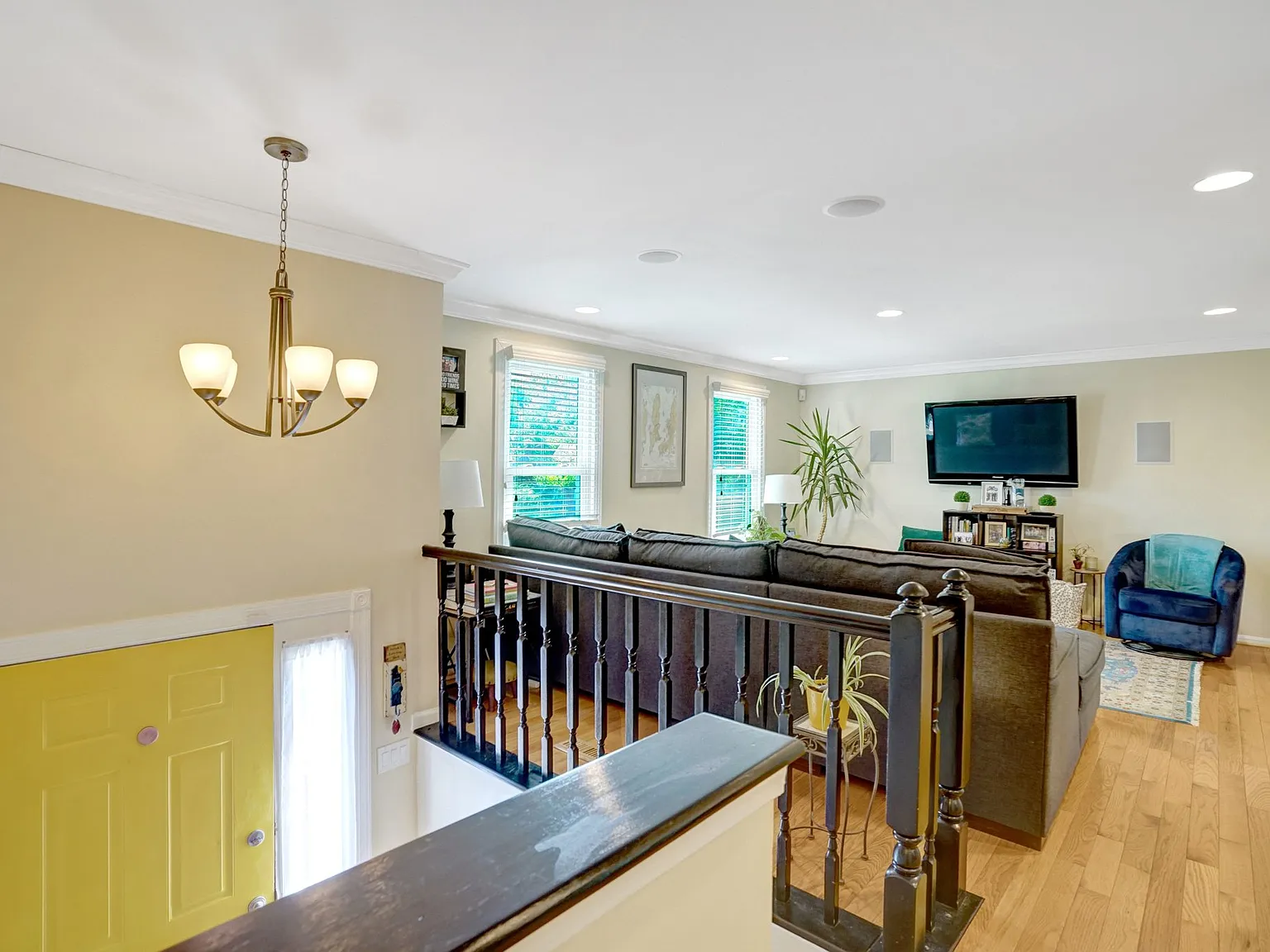 5 bed, 2496 sqft, $4,500 — Photo 4