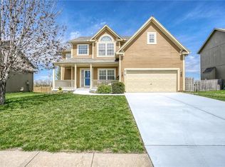 610 E Bluebird St, Gardner, KS 66030