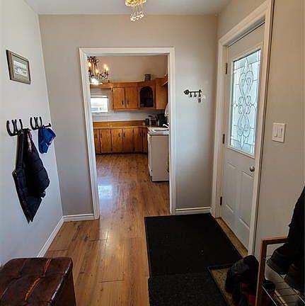 3rd image of 215 Mergens STREET