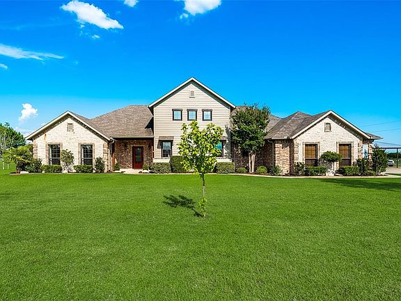 3rd image of 909 Boren Dr