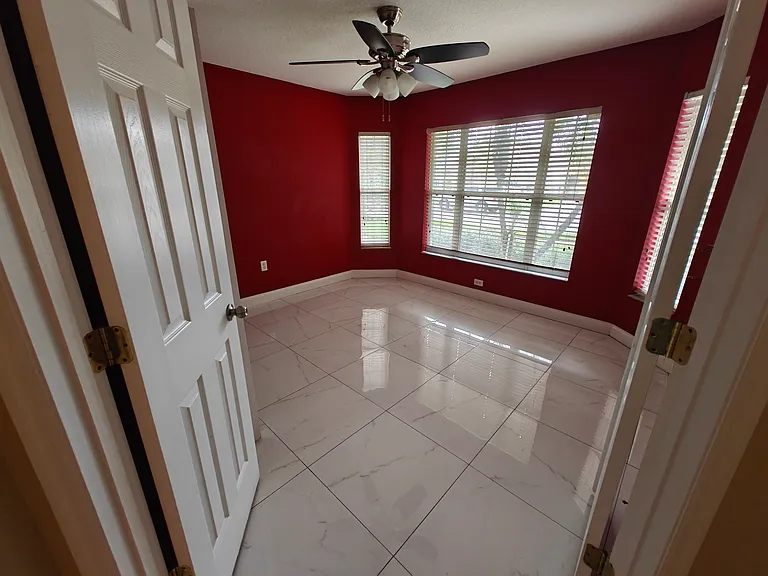 Berwood Dr — Photo 8