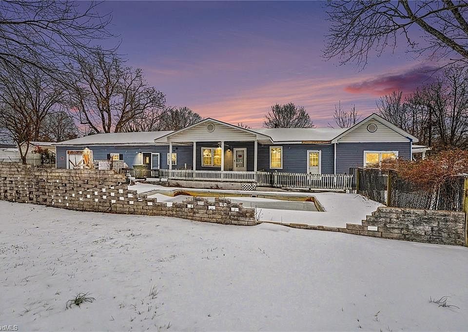 1st image of 1203 Ridge Ave