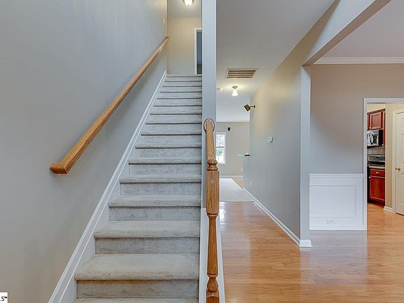 3rd image of 303 Wild Dogwood Way