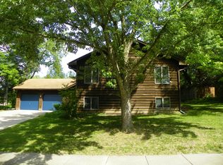 2714 Greenbriar Dr, Columbia, MO 65203