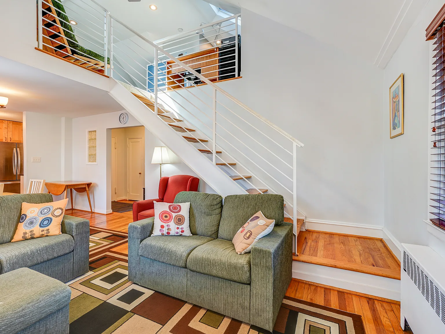 2 bed, 1100 sqft, $2,400 — Photo 4